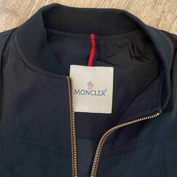 Moncler Courchevel light jacket windbreaker. - Picture 2 of 10